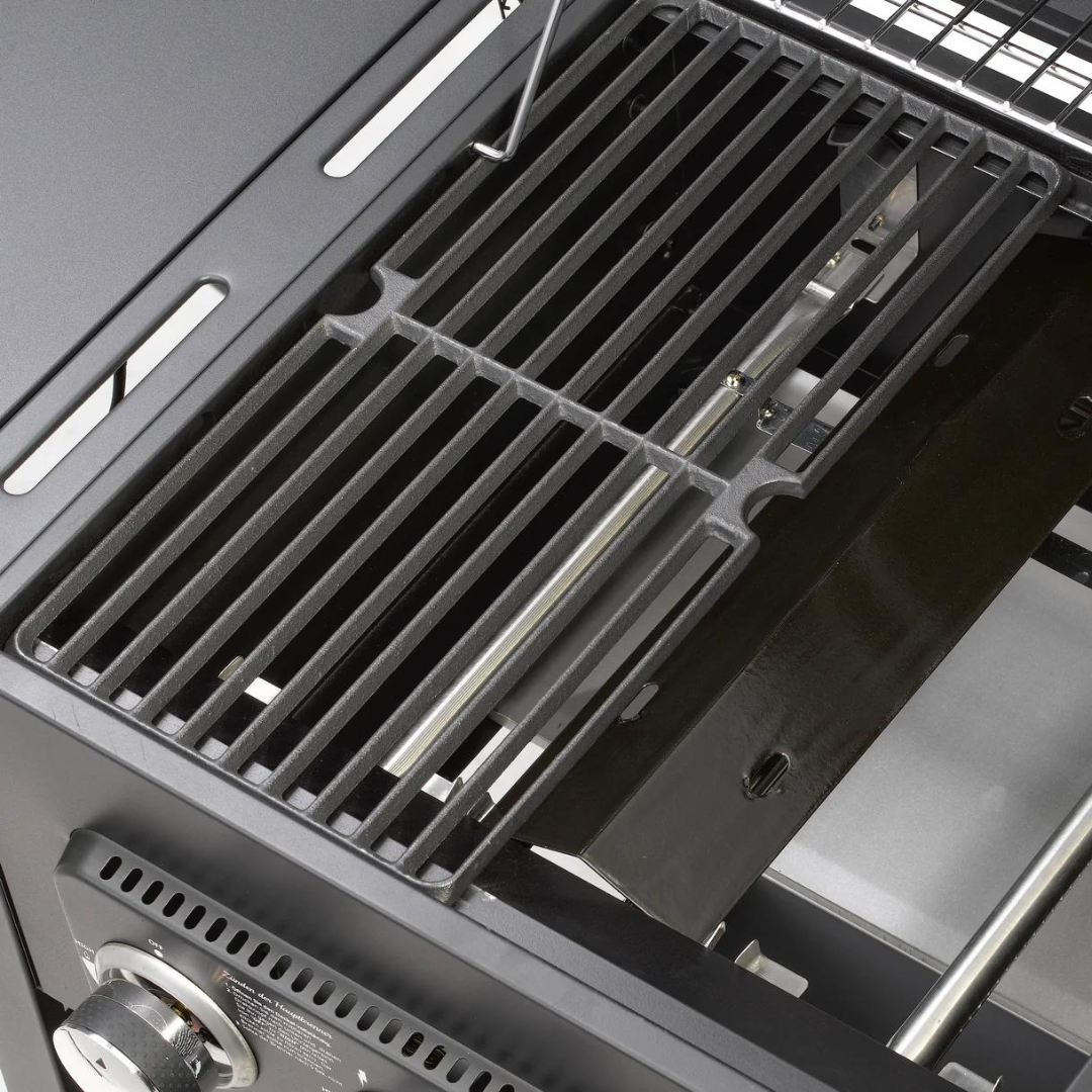Inside firebox image of CosmoGrill DUO Dual Fuel Gas and Charcoal Barbecue 